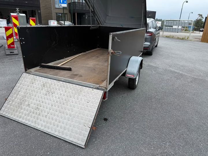 Leie lukket tilhenger